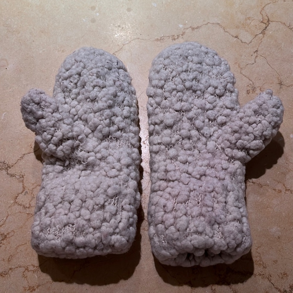Soft Nylon Mittens